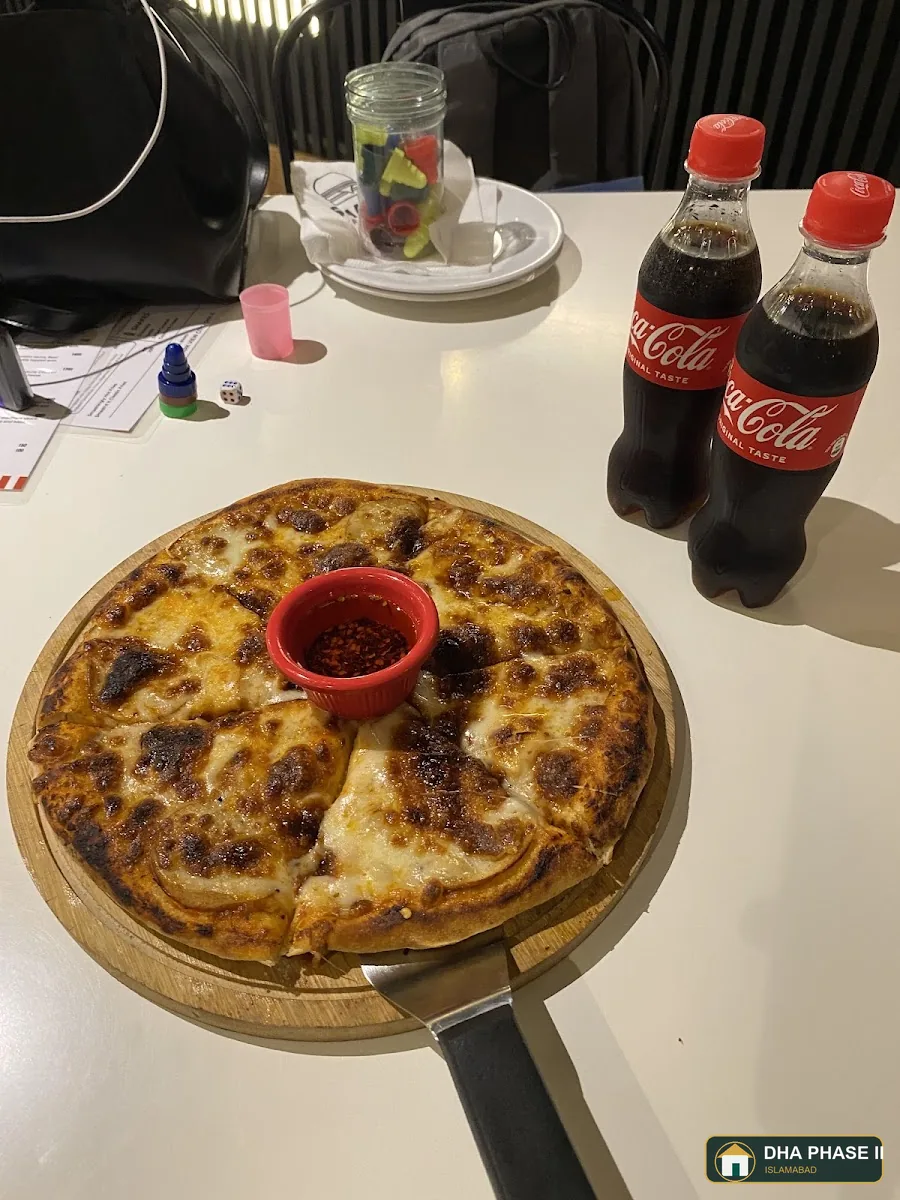 Flatbreads Pizzeria in DHA Phase II Islamabad — photo 4