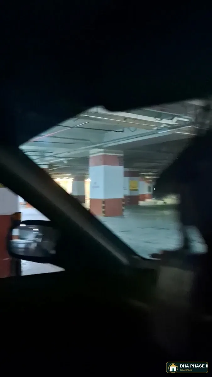 Giga Mall in DHA Phase II Islamabad — photo 2