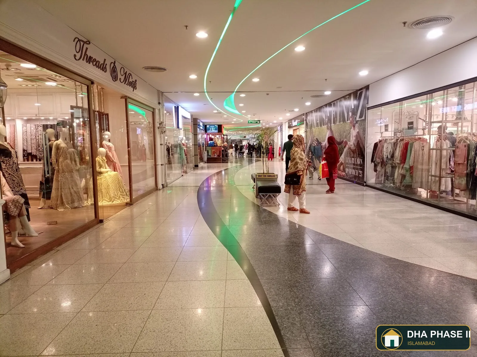 Giga Mall in DHA Phase II Islamabad — photo 9