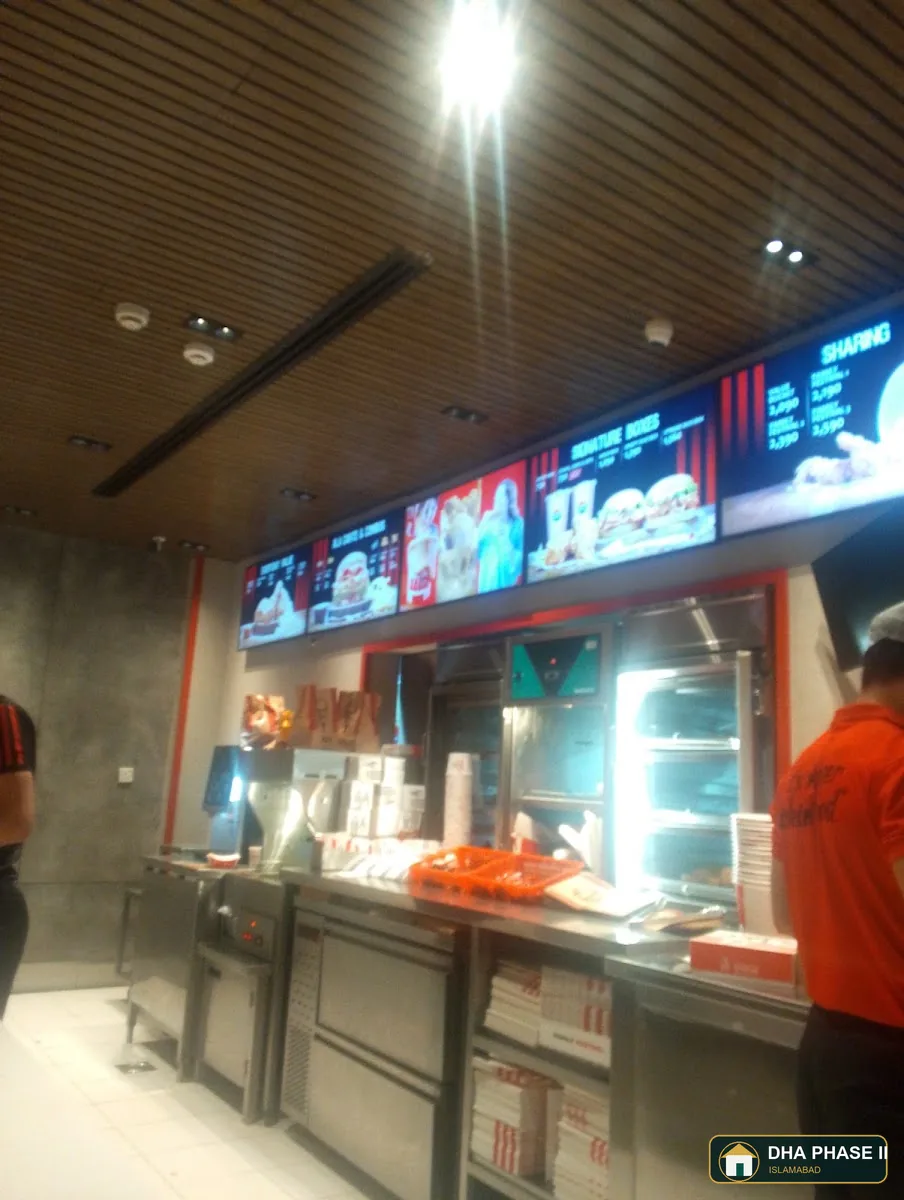 KFC | WTC in DHA Phase II Islamabad — photo 8