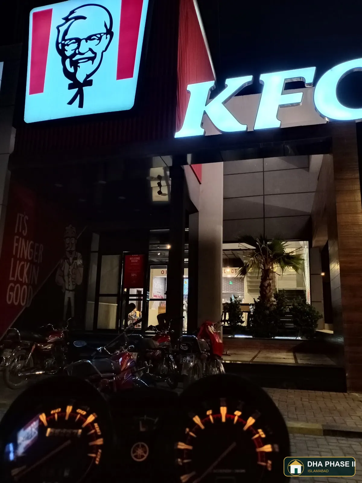 KFC WTC, DHA Phase 2 Islamabad customer review photo 3 by Chaudhry Fahadi