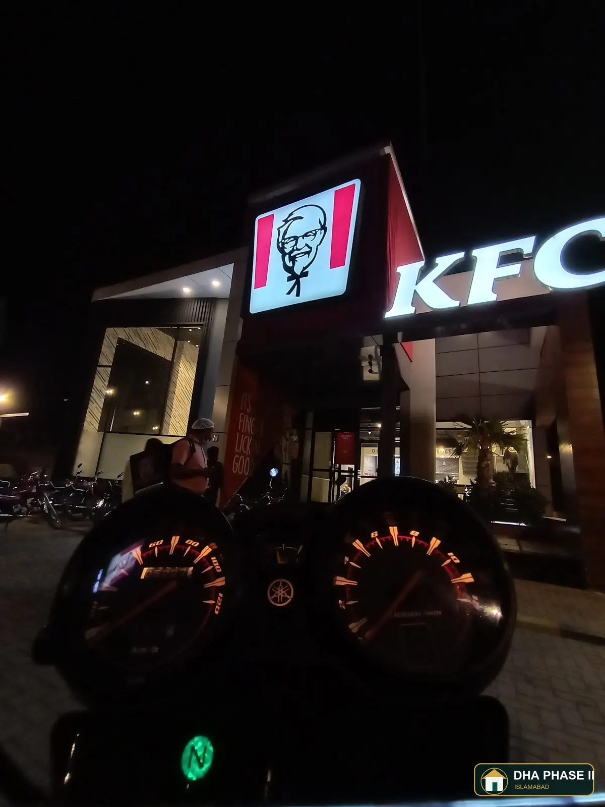 KFC WTC, DHA Phase 2 Islamabad customer review photo 6 by Chaudhry Fahadi