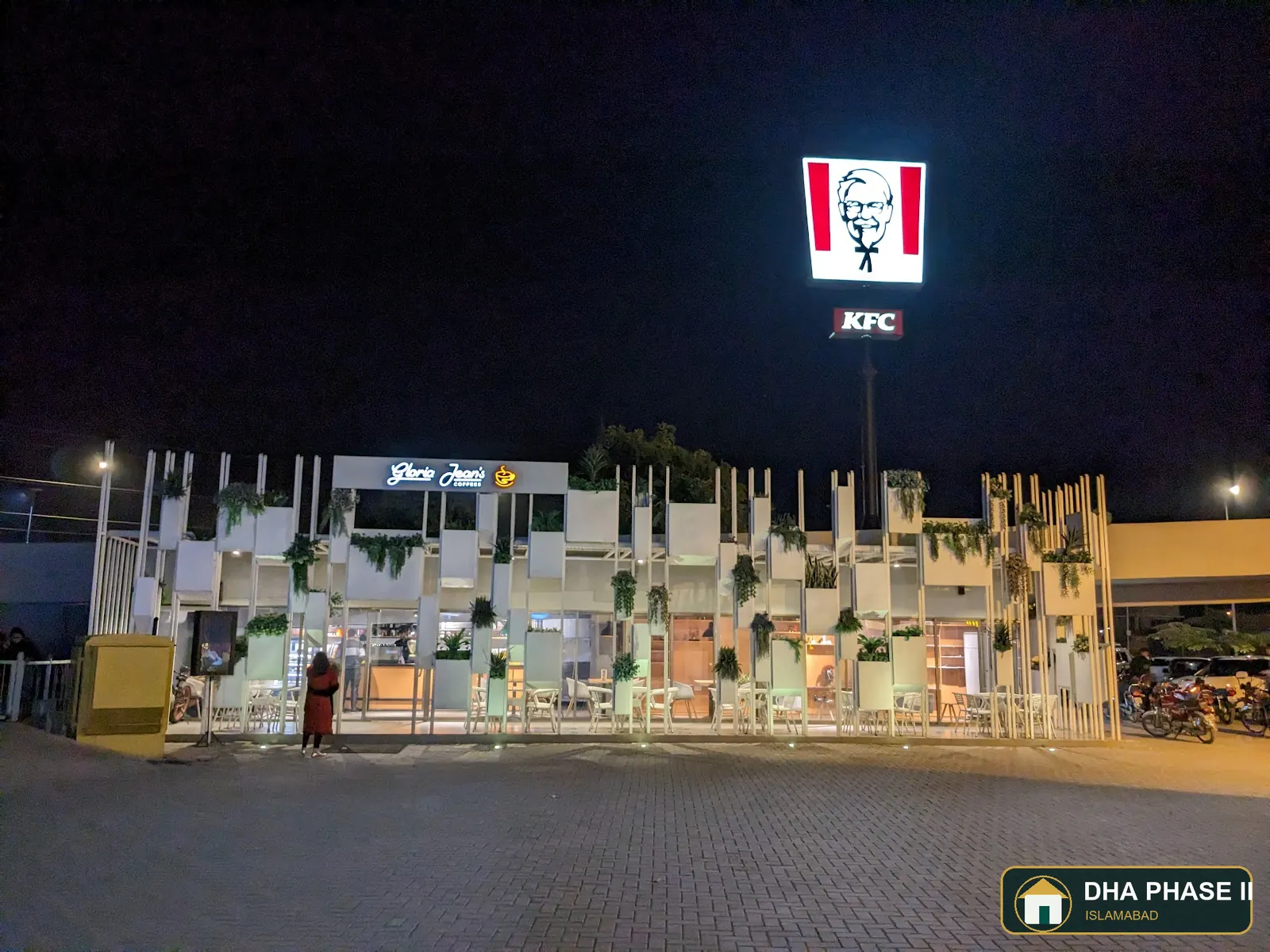 KFC Sector E, DHA Phase 2 Islamabad customer review photo 1 by Muhammad Usman
