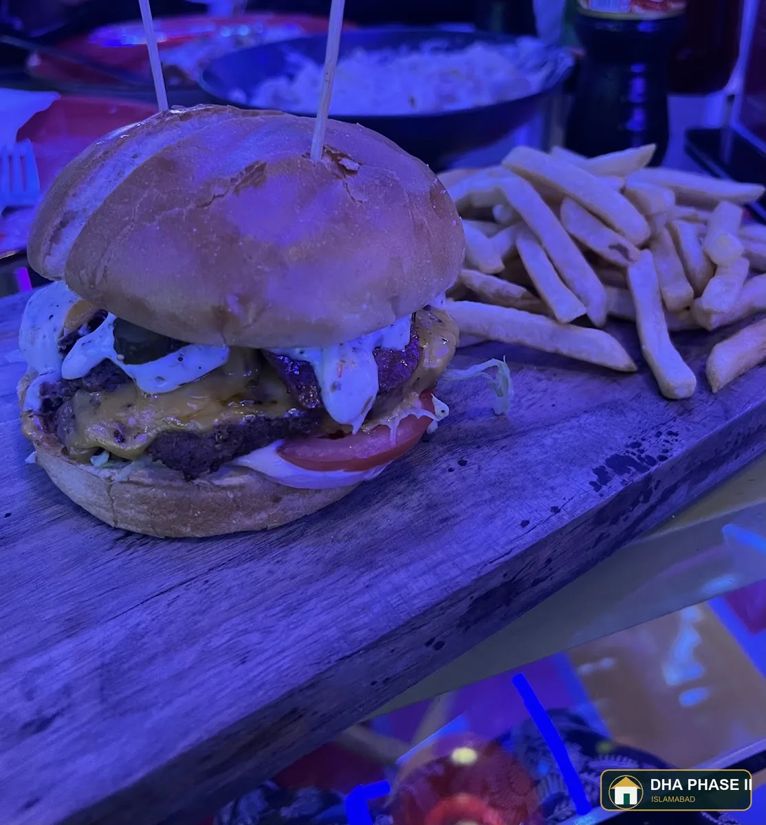 Lit Restaurant in DHA Phase II Islamabad — photo 7
