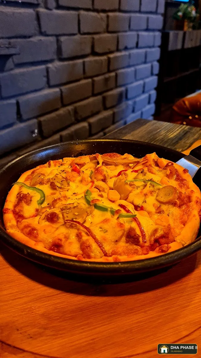 London Continental Restaurant in DHA Phase II Islamabad — photo 3