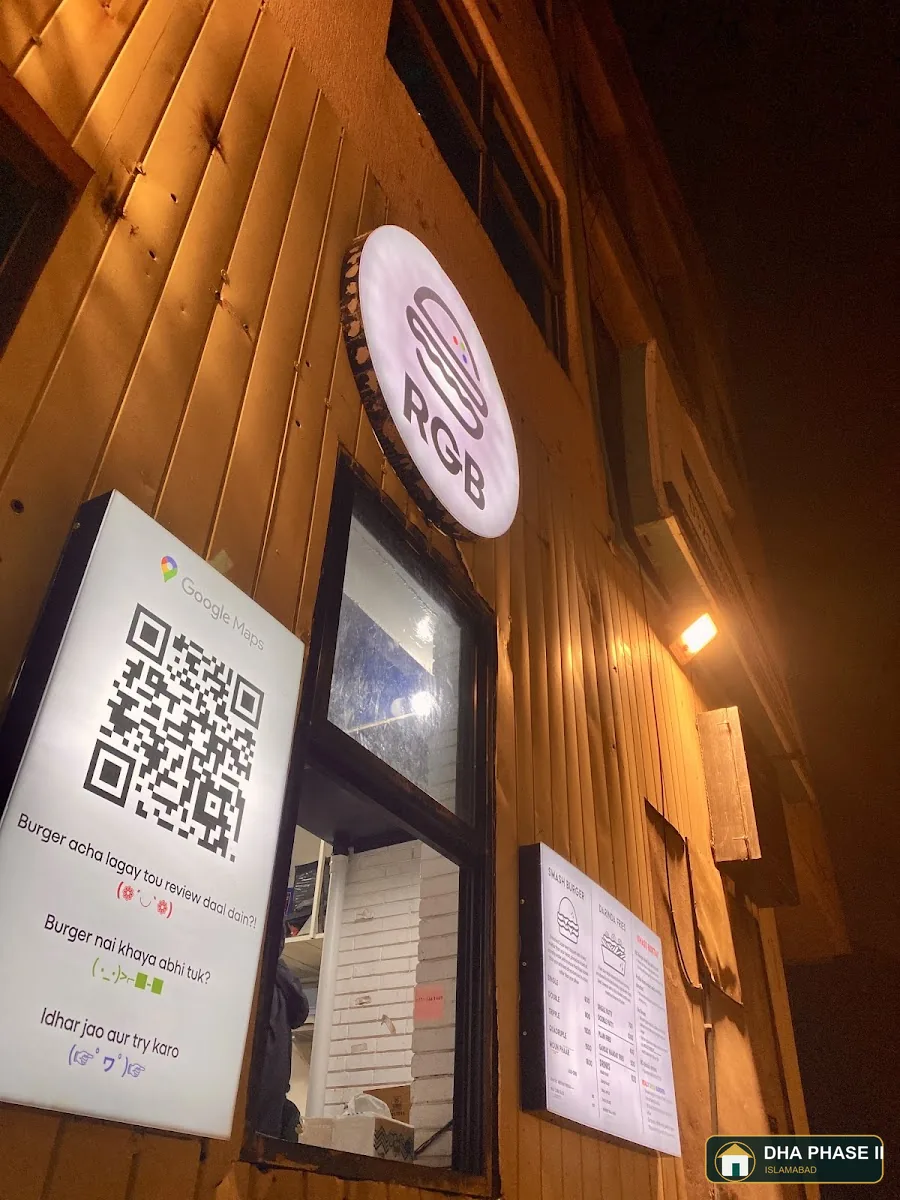 Teetee's Afghani Burgers in DHA Phase II Islamabad — photo 8