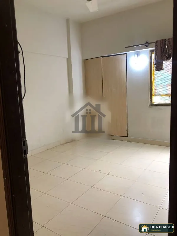 1 Bedroom Defence Residency Dha Phase 2 Gate 2 Flat For Sale