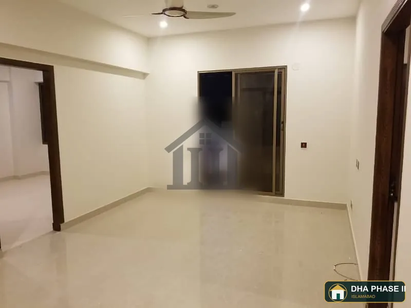 INVESTOR RATE BLOCK 15 3 BED FLAT FOR SALE
