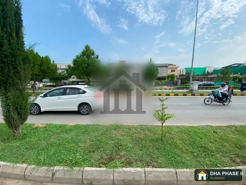 Prime Location Near Family Bee Park 20-Marla South Face PLOT FOR SALE In Sec C DHA 2 Islamabad image 4