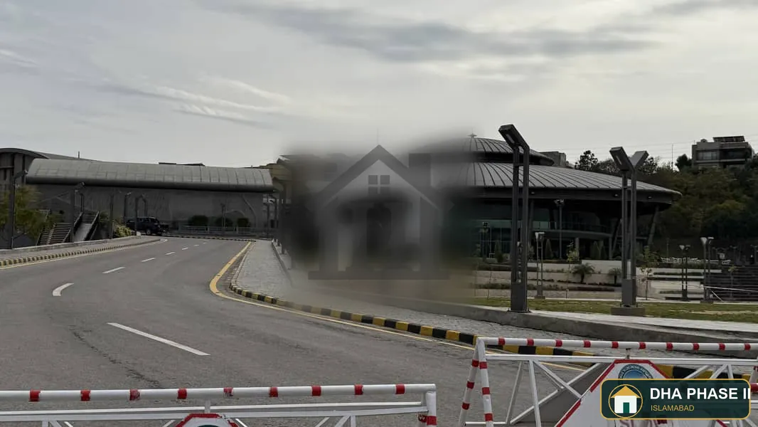 Sir Syed Boulevard Sector E Prime Location Kanal Plot For Sale image 2