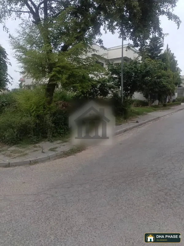 One Kanal Corner Plot For Sale In DHA Phase 2 Islamabad Sector G image 10