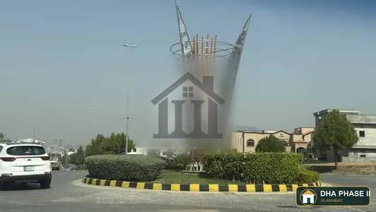 10 Marla Boulevard Corner + Park Face Plot Of Is Available For Sale