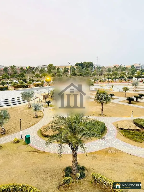 40 MARLA PAIR PLOT AVAILABLE NEAR TO MAIN MCDONDLS ROUNDABOUT