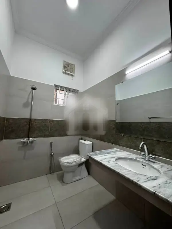 10 Condition 1 Kanal House for Rent in DHA Phase 2 Islamabad
