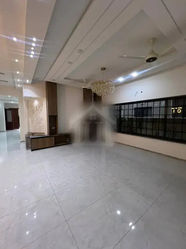 Designer with 5 Bed and 6 Bathrooms and 10 Kva Solar 1 Kanal House for Rent in DHA Phase 2 Islamabad