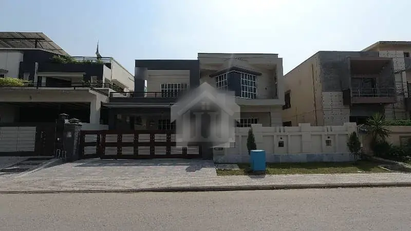 Prime Location House Of 1 Kanal Available In DHA Phase 2 - Sector D