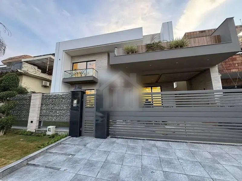 Highly-Desirable House Available In DHA Phase 2 - Sector G For Sale