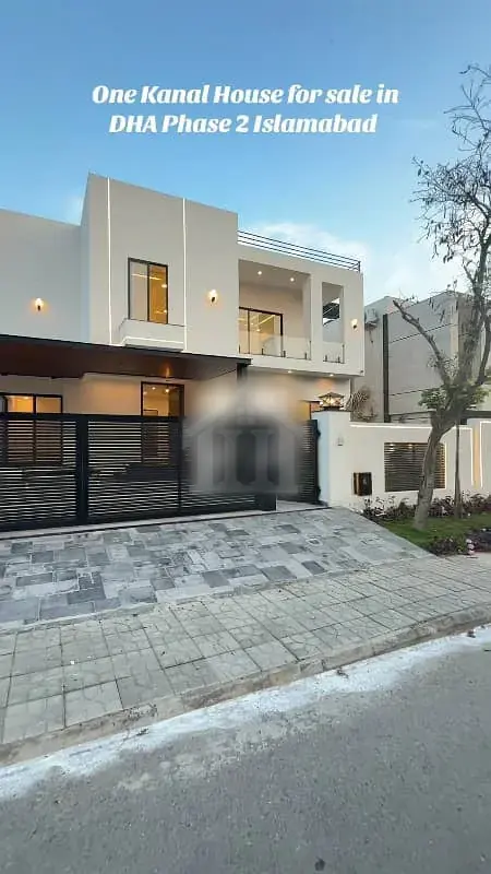 1 Kanal Brand New Ultra Luxurious Designer House For Sale Central park facing