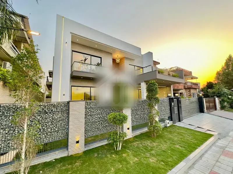1 Kanal Modern Luxurious House For Sale at DHA 2