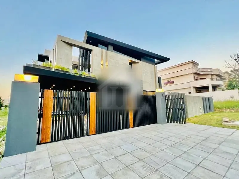 1 Kanal Ultra Luxurious Designer House For Sale At Prime Location Of Dha2 Islamabad