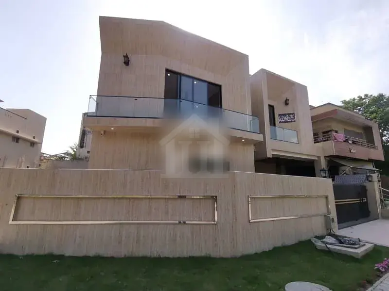 10 Marla Brand New Elegant Design House Up For Sale