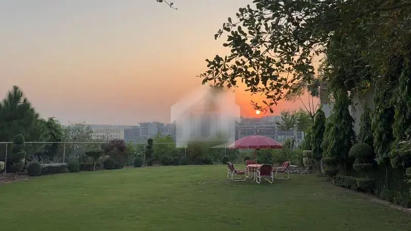 2 Kanal Used House Available For Sale In Prime Location Of Dha 2 Islamabad