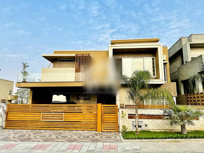 Architecture Designer Double Unit 6 Bed Dream House With 15kv Solar