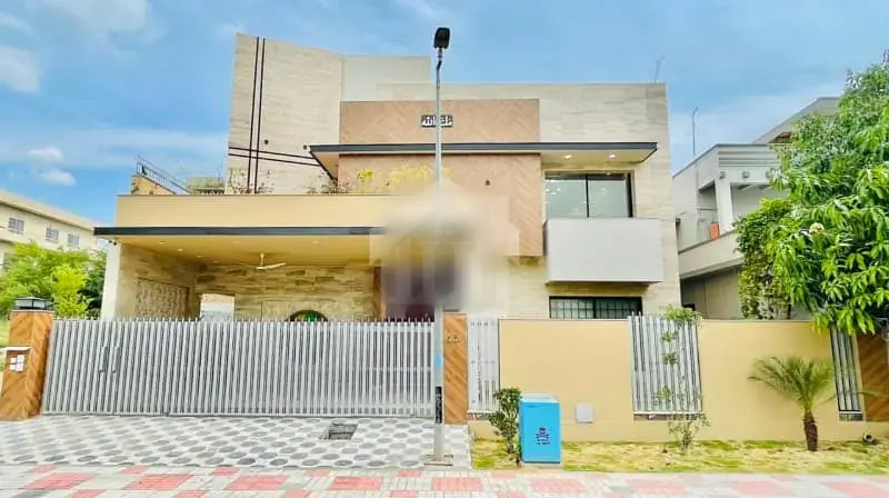 Deal Directly With The OWNER For A Smooth And Cost-Effective Purchase. House For Sale