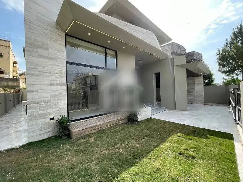 Designer Corner Outclass House For Sale