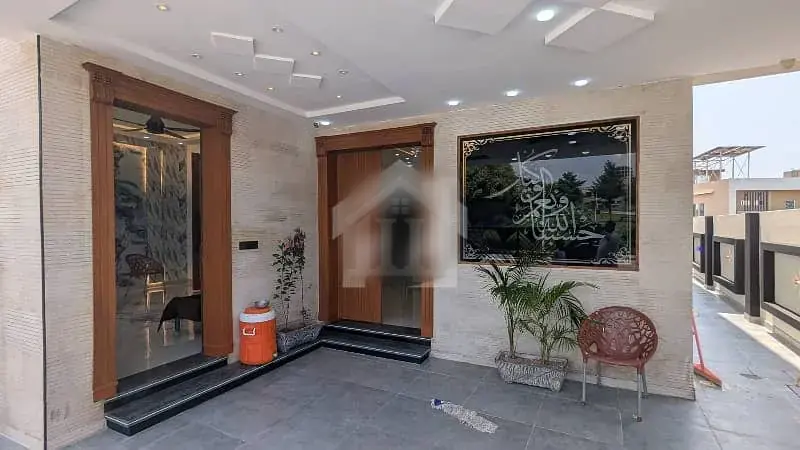 Dha Phase 2 Islamabad 10 Marla Beautiful Designer House Available For Sale