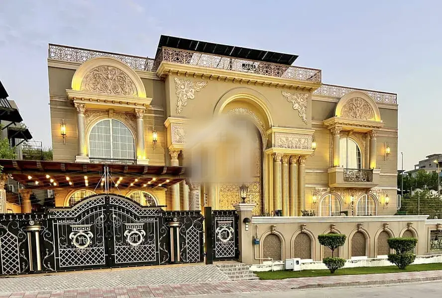 Dha2 1.5 Kanal Brand New Luxurious Designer Full Furnished House