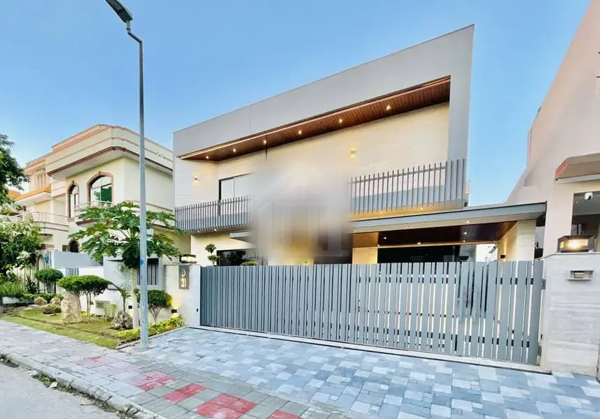 Dha2 One Kanal Brand New Designer House