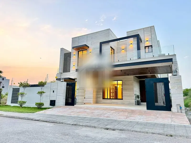 Elegant Design One Kanal House For Sale