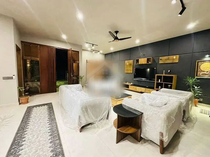 Fully Furnished BLVD 1 Kanal Single Unit Designer House For Sale
