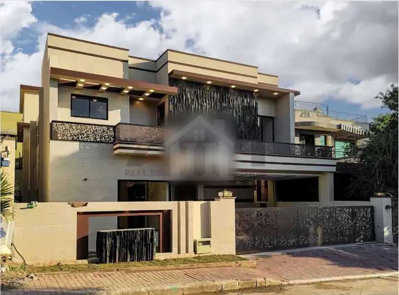 House Of 1 Kanal Is Available In Contemporary Neighborhood Of DHA Defence