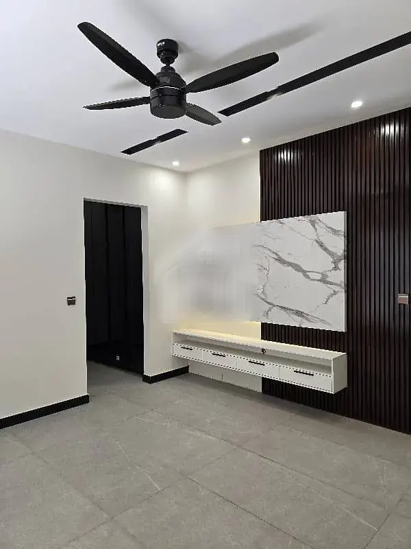 Luxury Single Unit House For Sale DHA Phase 2