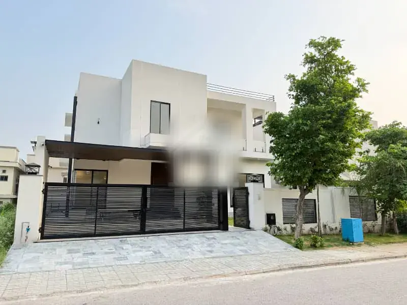 Near Central Park ,1 KANAL SINGLE UNIT HOUSE
