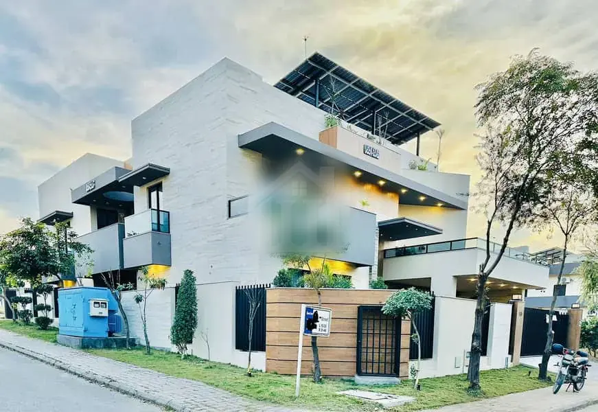 One Kanal Brand New Double Unit Designer House