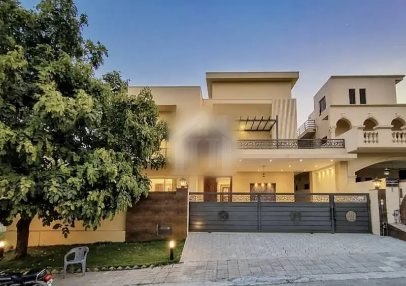 One Kanal Brand New House For Sale