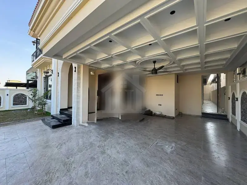 ONE KANAL BRAND NEW LUSH SPANISH HOUSE FOR SALE IN DHA 2 ISB