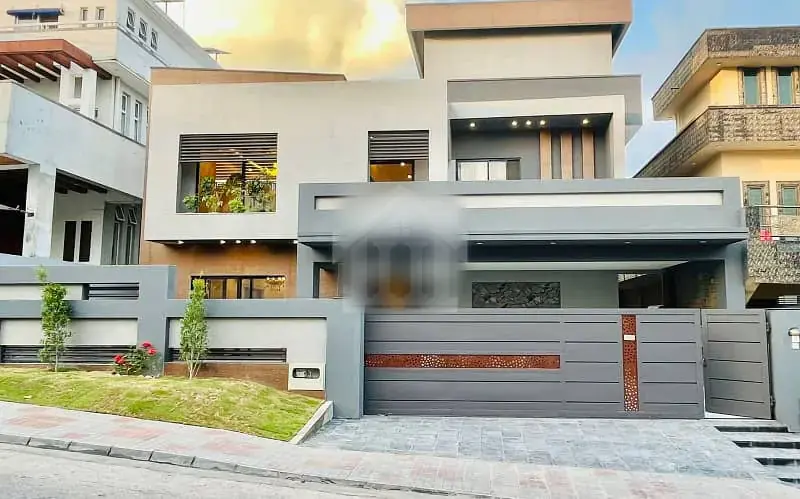 Park Face Double Unit House For Sale