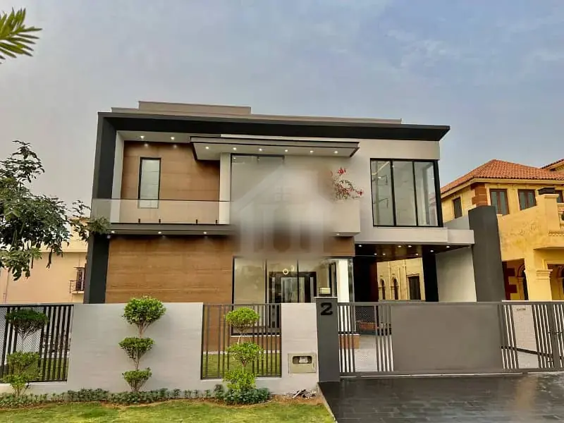 Prime Location 1 Kanal Luxurious House For Sale at DHA 2