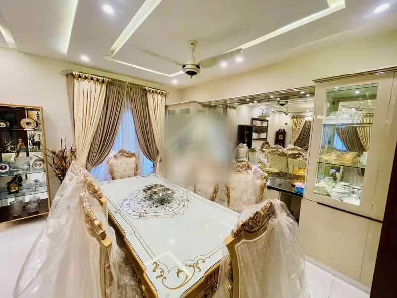 Top Location House With Top Quality Construction