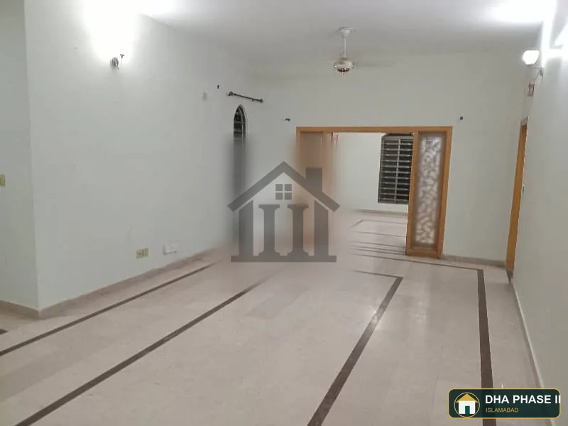 1 Kanal Beautiful House Upper Portion